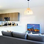 Entire House With Free Parking At North Miami!