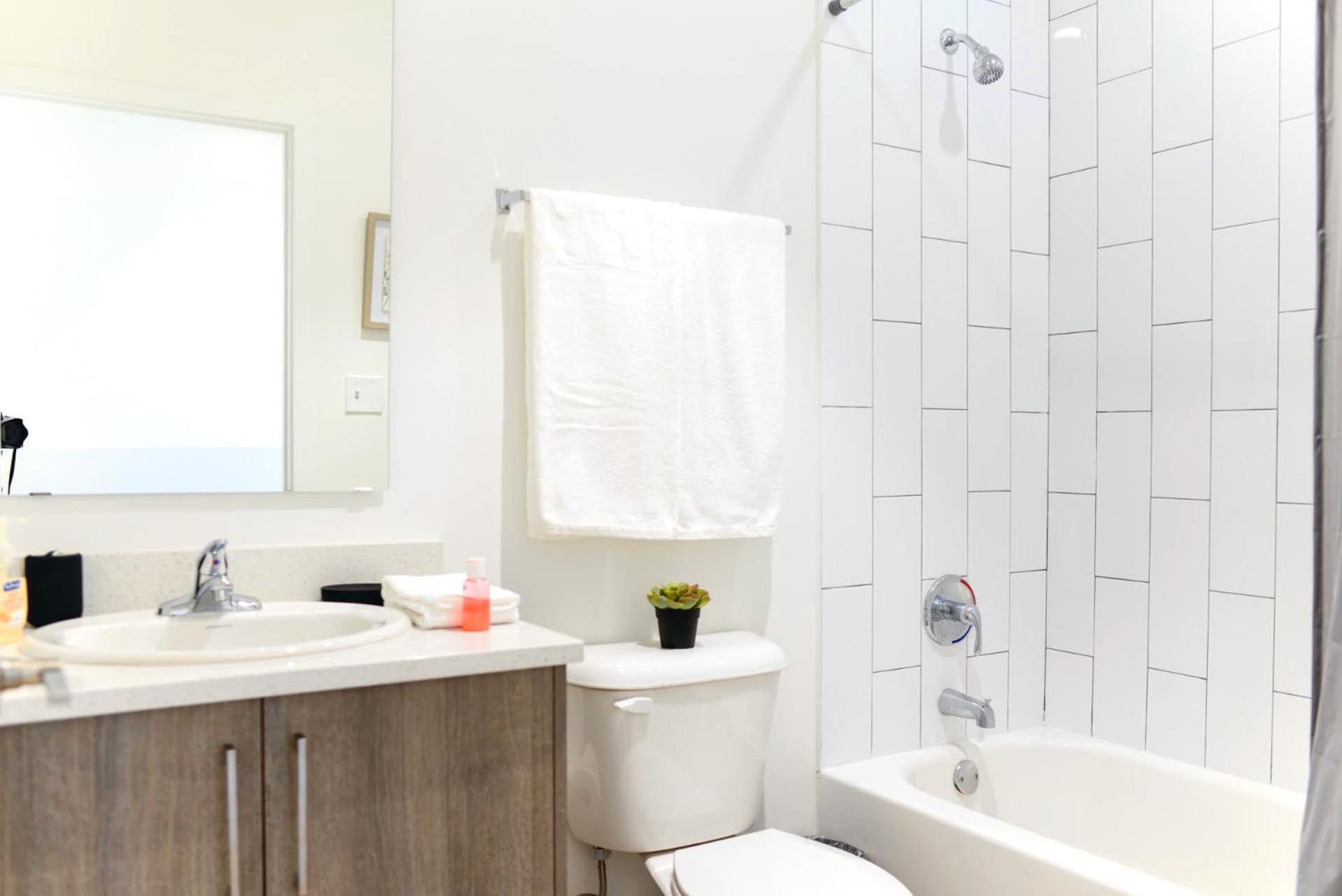 Apartamento Entire House With Free Parking At North Miami!